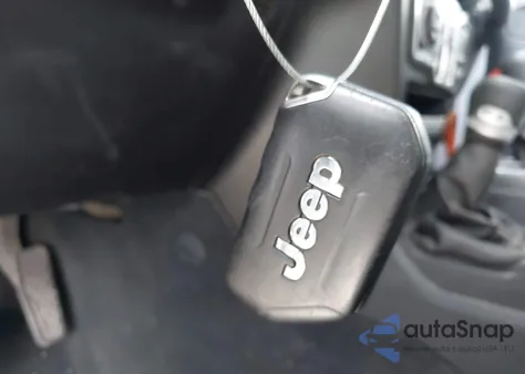 2020 Jeep Wrangler Unlimited Sahara z USA, uszkodzony, nr VIN 1C4HJXEN5LW235234